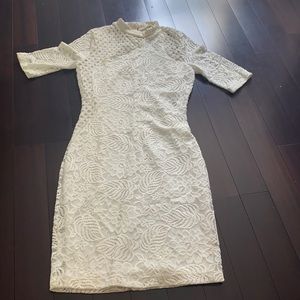 White lace short sleeve mini dress